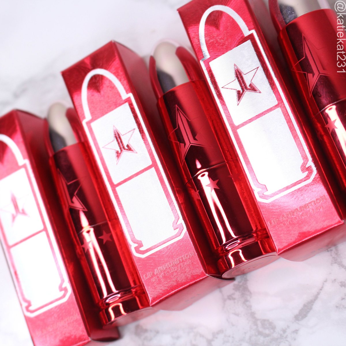 KatieNewtonMUA's tweet photo. LOVE SICK LIPPIES💋
@JeffreeStar #LoveSickCollection #JeffreeStarCosmetics https://t.co/3S2ovEVl7J