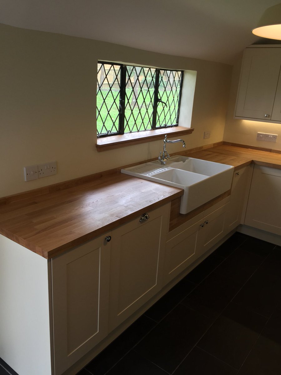 Dgbuilding's tweet photo. Custom made kitchen refurbishment to a 600 year old cottage in Pulborough we completed. Lots of stoppers along the way but happy with the finish. #carpentry #building #kitchen #design https://t.co/KCyhSb1GYw