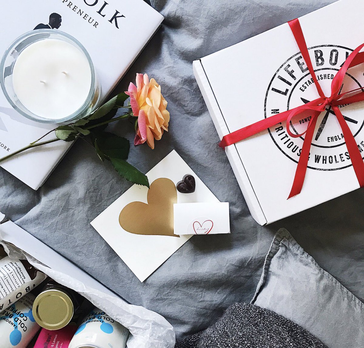 FreeFromEvents's tweet photo. Calling all foodies! Treat yourself to @LifeBoxFood monthly subscription for the most delicious gifts 🎁
Each month is packed w/ healthy-conscious goodies that will satisfy your adventurous side right at your doorstep
Come meet the team at the FFF on Bank Holiday Monday 28th May https://t.co/NG26ZWh3Vm
