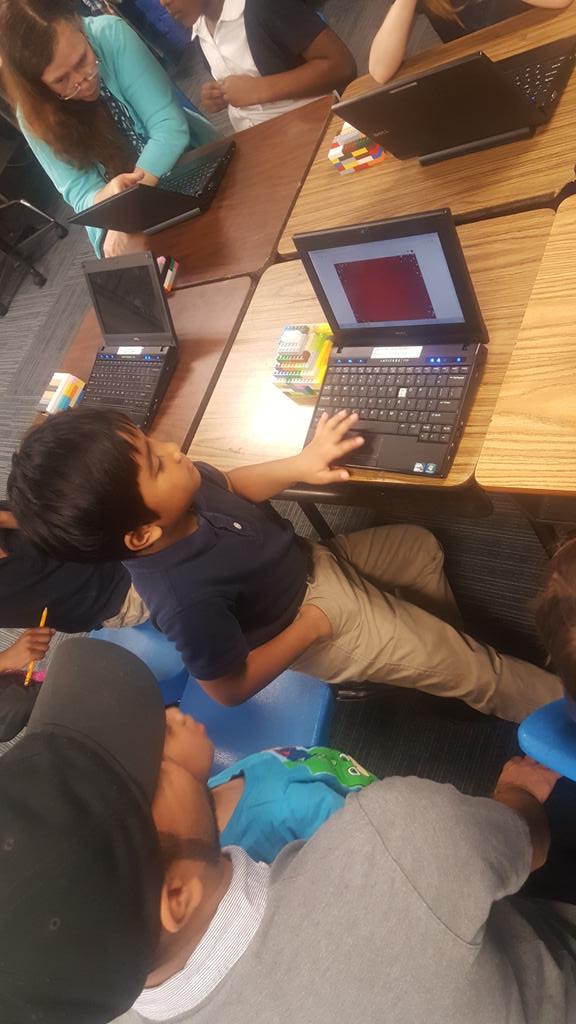 RM20NWES's tweet image. #codetothefuture #epicbuild2