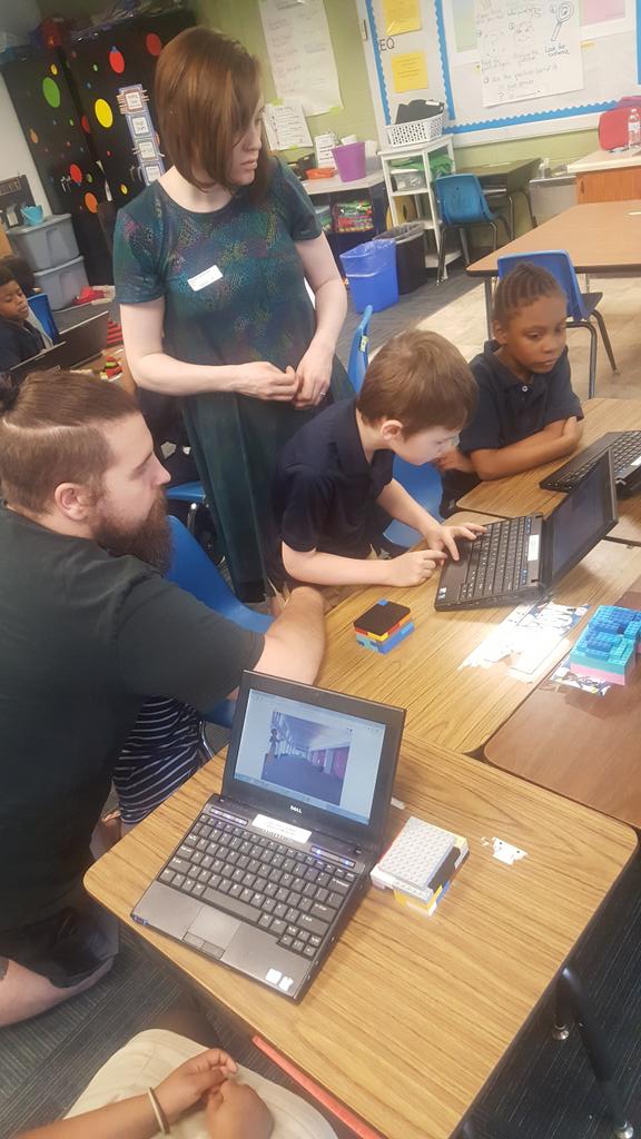 RM20NWES's tweet image. #codetothefuture #epicbuild2