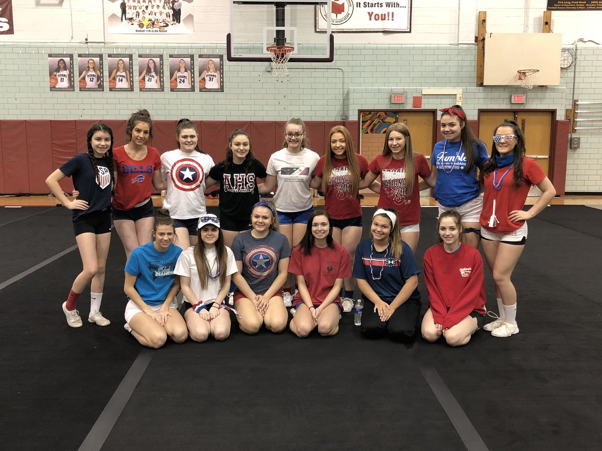ArcadiaCheer's tweet image. Red, White and Blue day today for the Titans! #sectionalsweek