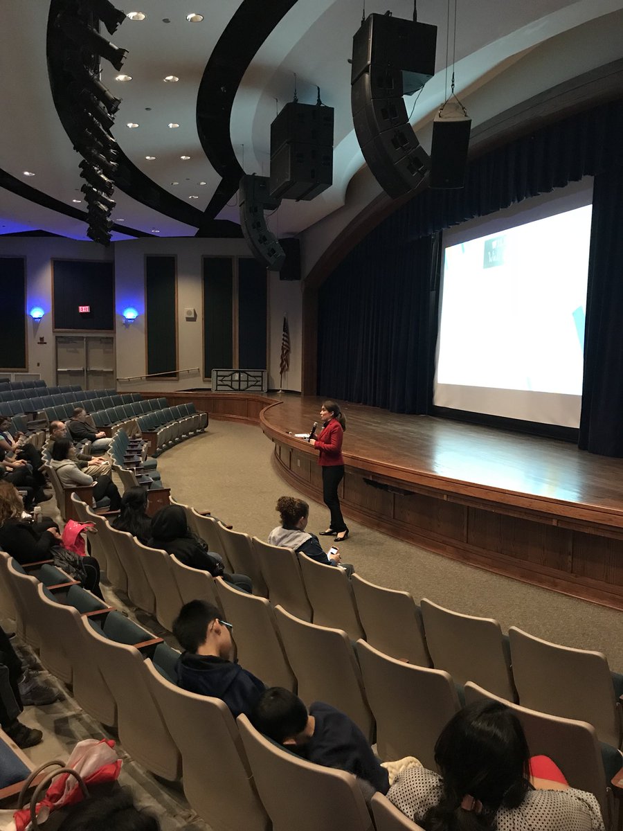 steve_schlabach's tweet photo. @WAISSBISD sharing information about course selection, planning for high school and so much more during our 6th and 7th Grade Parent Night. https://t.co/ekoib1w9r7