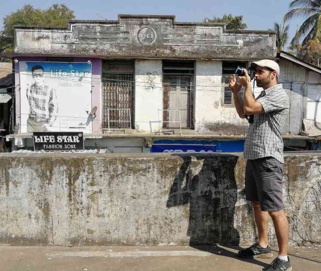 SEAsiatheater's tweet photo. 🇲🇲
I'm on my way back to Thailand to process my new photos and edit the text for forthcoming book on Thai movie theaters.
I'm also going to be putting much effort into #Asiola crowdfunding campaign to raise money for a film about my work. If you're … https://t.co/4lUAtKLLF8 https://t.co/4W5nAw0Ono