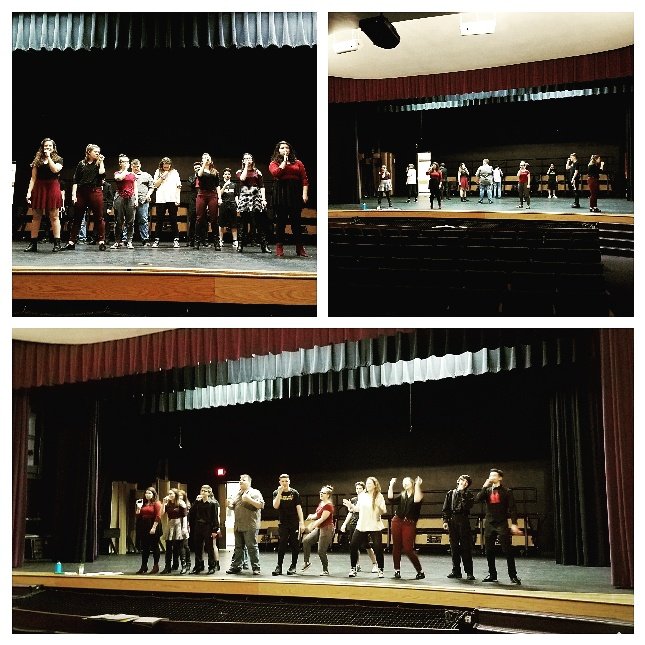 VHSSoundsation's tweet photo. Working out the kinks with one final rehearsal  before Sunday! Can't wait to sing with @PCTouchOfClass and @jacketcompany!! A Cappella Showcase this Sunday at 7pm at Port Clinton High School. Tickets are $5. https://t.co/F9ibg6tOHt