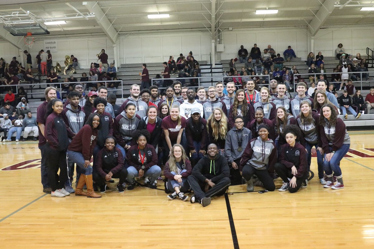 CvilleTigers's tweet photo. Big recognition for the @Cville_XCTrack at halftime of tonight’s men’s basketball game! @WeAreCU https://t.co/sUVRmLAxBV