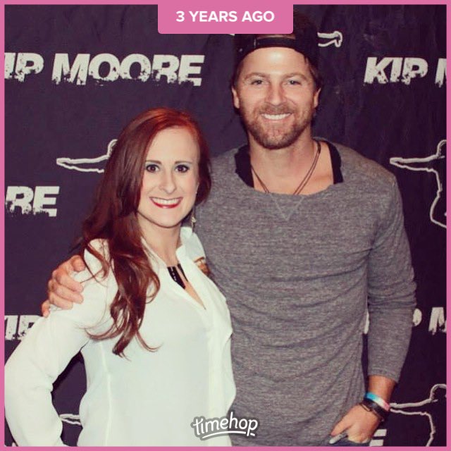 mlcarter314's tweet photo. #tbt #welookgoodtogether @KipMooreMusic https://t.co/ZfRVWTqYU9