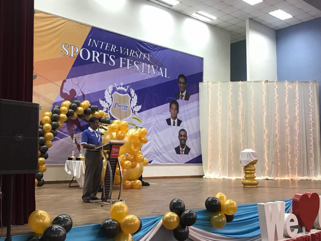PuteraMIC's tweet photo. Launching of Inter-Varsity Sports Fest 2018
#IVSF2.0 #IVSF’18 #letsportsuniteus #puteramic #moveforward #fitmalaysia #football #badminton https://t.co/Mprlm3AoGm