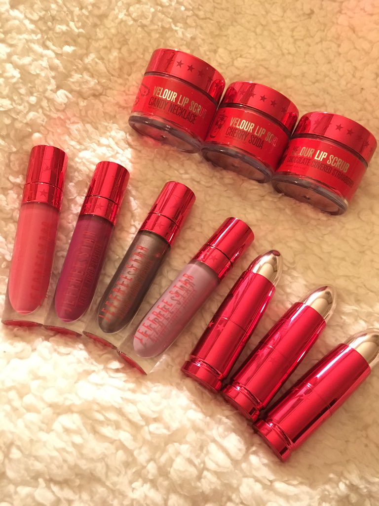 kacierothert's tweet photo. LOVE SICK ❤💕💋🌹😍@JeffreeStar #JeffreeStarCosmetics #LoveSickCollection https://t.co/FwOuQpDXc4