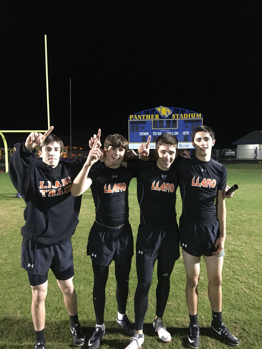 coachryanpriem's tweet photo. Jv 4x400 CHAMPS!!!!!! Incredible comeback win!!! 3:51. #jacketspeed https://t.co/vS8FAarKB5