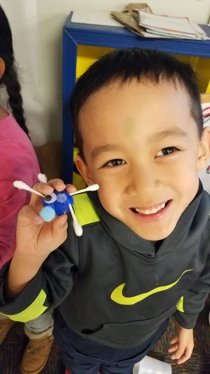 cvtigersKA's tweet photo. #Kindergarten Ss used  #communication #collaboration #creativity &amp; #CriticalThinking to solve a problem! We watched a video about Ormie the Pig trying to get cookies off of the top of a fridge. (Video link below) https://t.co/QsXJObgdxu https://t.co/W6CLTaOtTW
