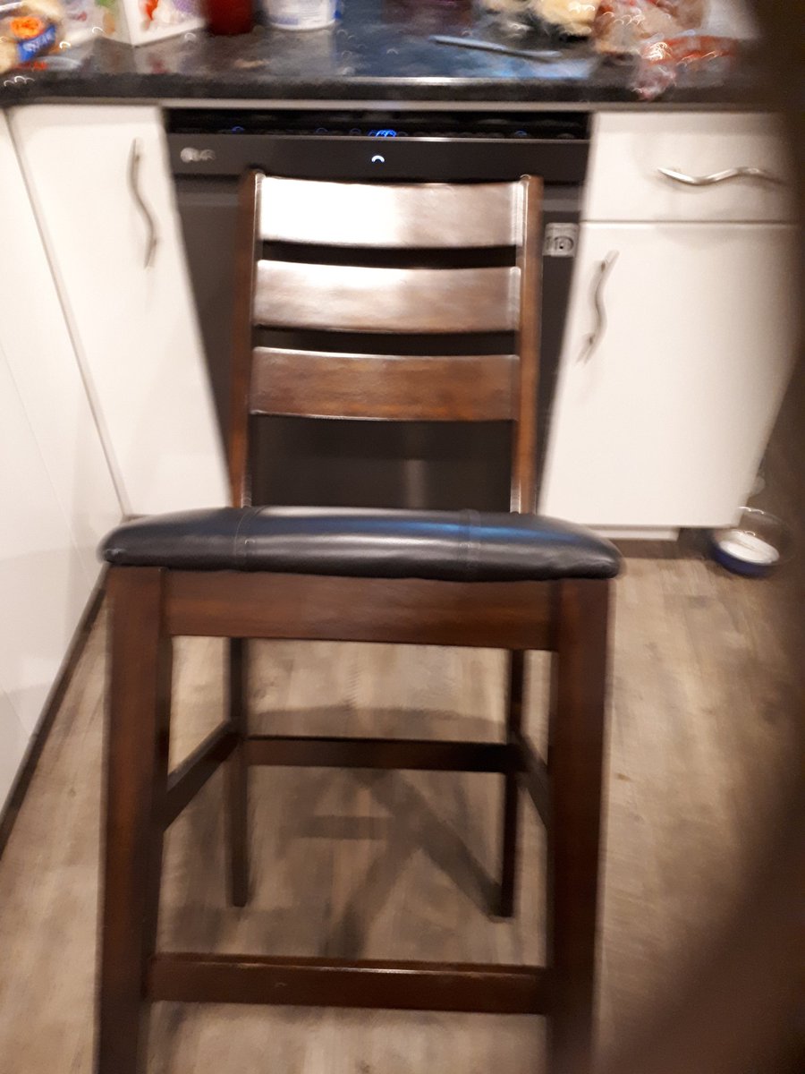 annapgunner's tweet photo. When you have exhausted all attempts for service with LG Canada and they sell you something they cannot service but sell you a package for extended warranty and cannot honor it. Can you say frustrating. @LGCanada #noservice #junk #underdeliver https://t.co/5eQOhy4JhY