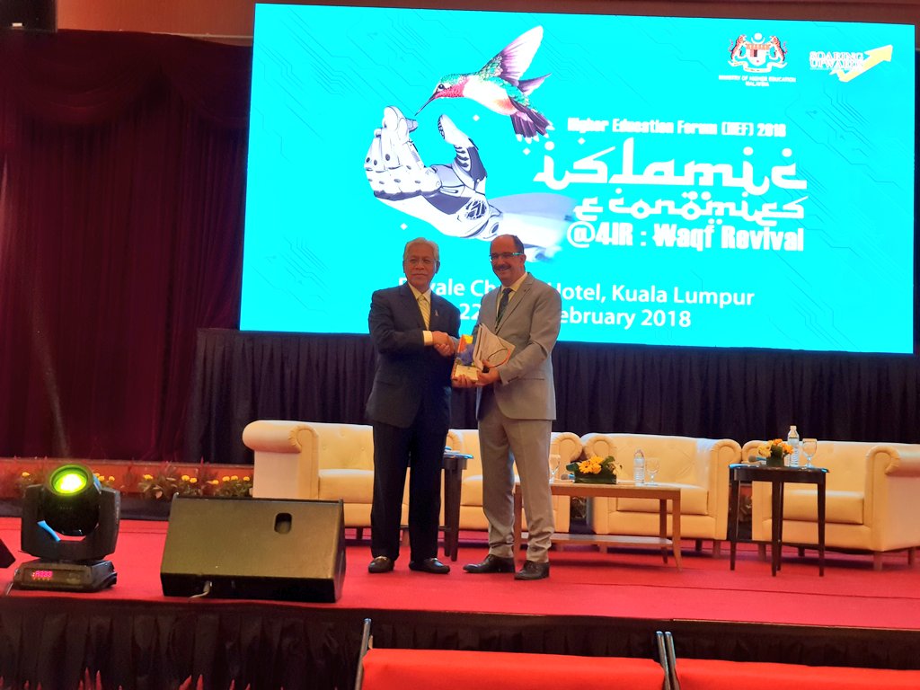 Dr Davut Gazi Benli delivering his speech about 'Sound Policy Making: Efficient Development Planning and Effective Monitoring Mechanism Through Data Sharing'
#HEF2018 #SoaringUpwards 📈
