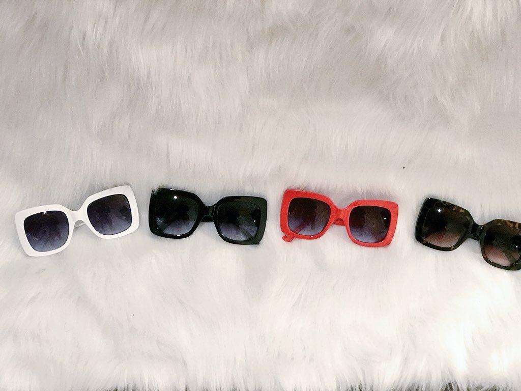 rejhaecymone's tweet photo. New shades alert π¨ #sunglasses #shades #spring #summer #Fashion #boutique #shadesfordays #sunglasses #sunglassjunkie #shadelife #sunglassesarelife #supportblackowned #supportsmallbusinessess https://t.co/J0AJYrceXr