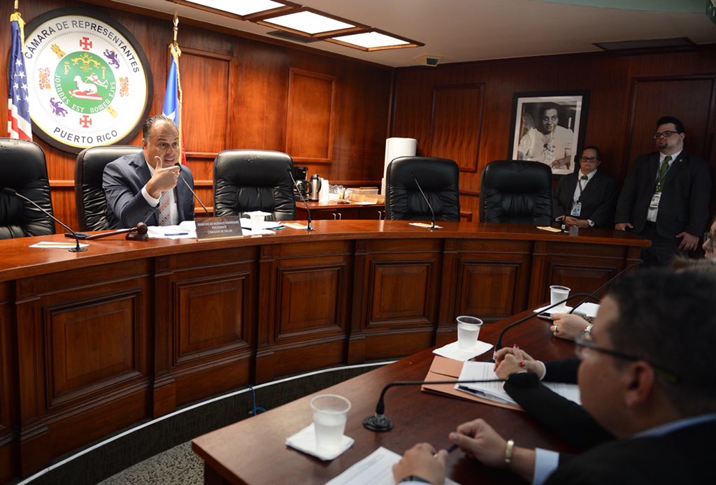 juanoscar51's tweet photo. Hoy atendimos en audiencia pública una medida que busca crear la ‘Ley Especial para Agilizar y Simplificar los Procesos para Contraer Matrimonio en Puerto Rico’ #PC1183 https://t.co/obvxp6jAlo