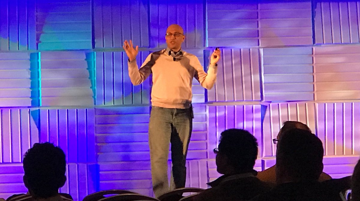 OracleDataSci's tweet photo. Technologies in #DataScience are constantly evolving, so providing flexible tools that empower data scientists to decide how they like to work is mission critical. Find out how this applies to @MapR in @anoopdawar's talk at #DSElevate: https://t.co/3xWieaVlFu https://t.co/A1BZB7PlS0