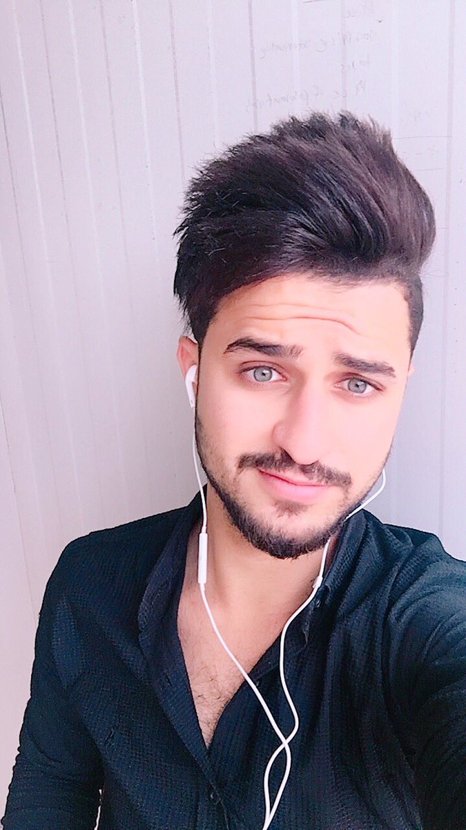 لا انكر يوما اني سئمت الحياة ولا انكر ضعفي من بعض الظروف ولكن داخلي روح تمنحني القوة كلما تذكرت أن الله أذا احب عبدا ابتلاه ...
#جمعة_مباركة