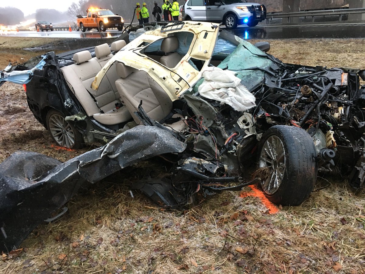 CSPTrafficUnit's tweet image. #cttraffic Rt 2 E/B X15 area experiencing significant traffic delays due to crash w/ serious injuries.