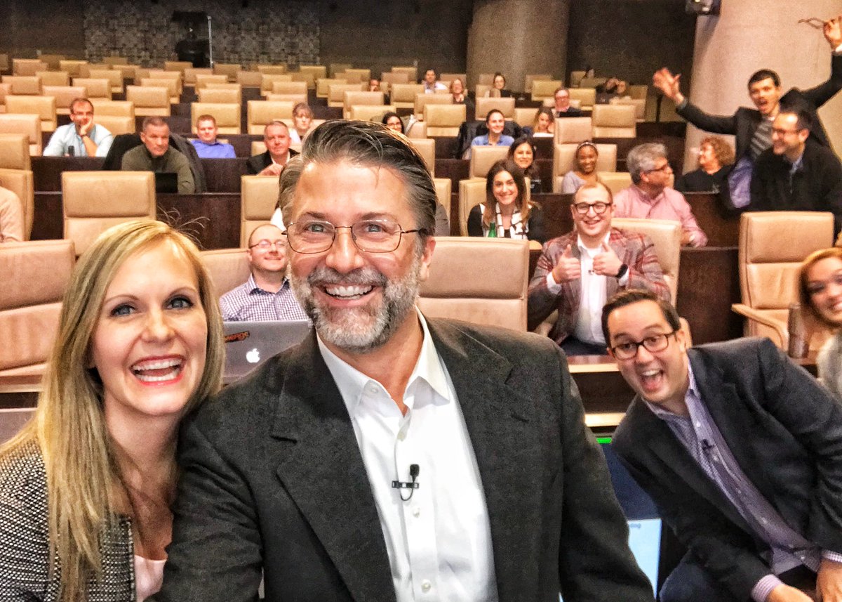 knoxkeith's tweet photo. Learning about social media #ATTBizLife - What a great audience! Loved the participation! 

@KristenKurelo @sstoesser @TownsendDavies @chellbellDavila https://t.co/rwPNQvaZmp
