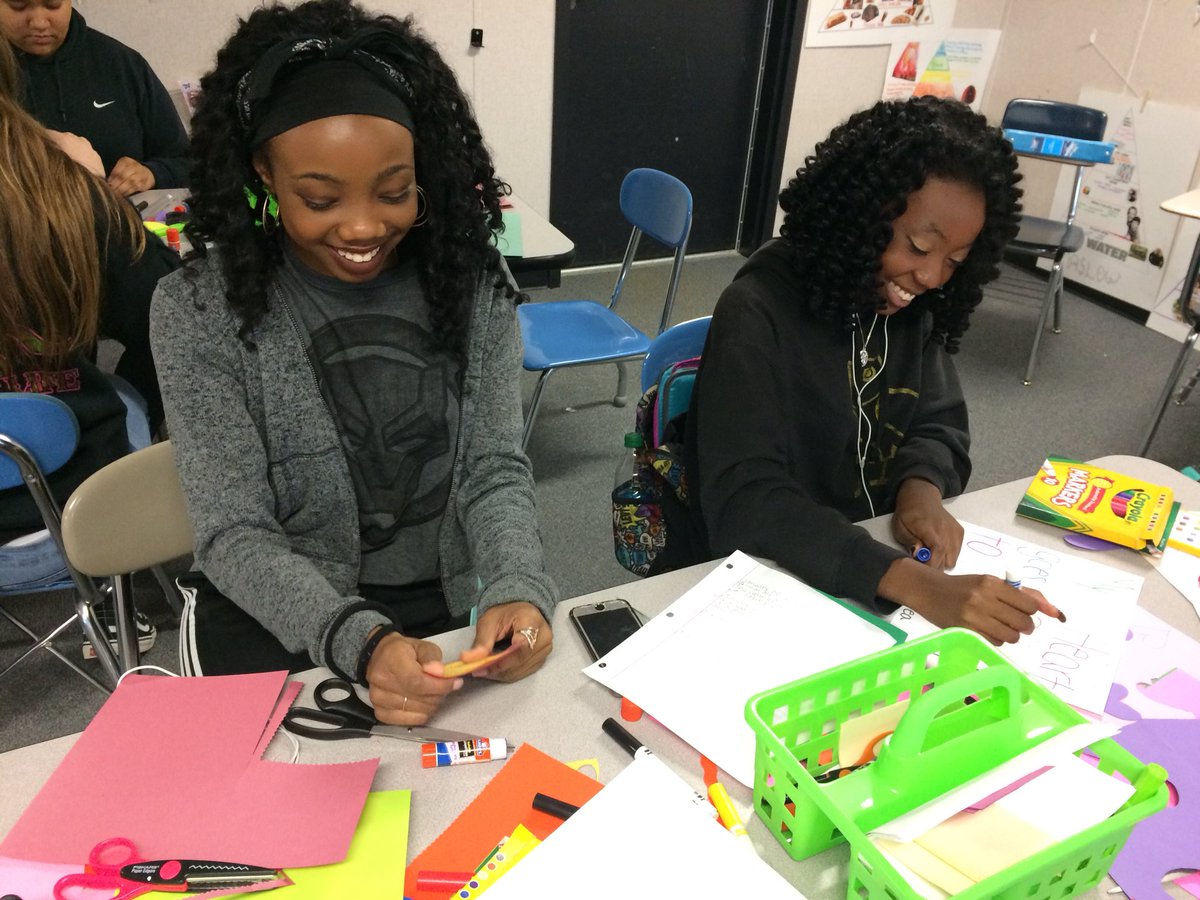 Making cards for cardzforkidz in Parenting and Child Development!! #comingtoyou