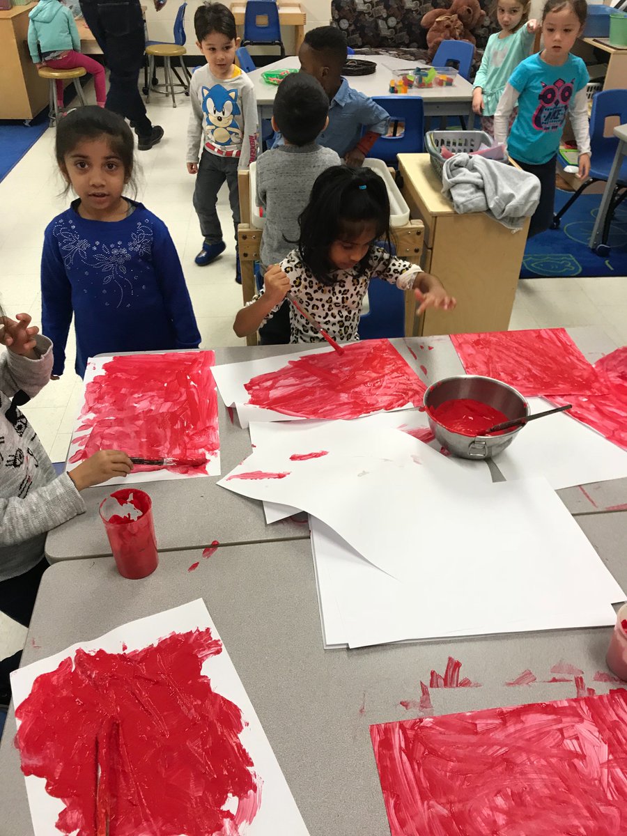 HanoverPS_K3's tweet photo. Co-constructing our new drama centre! #workingtogether #playbasedlearning #Fdk @PeelSchools @larenemms https://t.co/WIj6ooyCk3