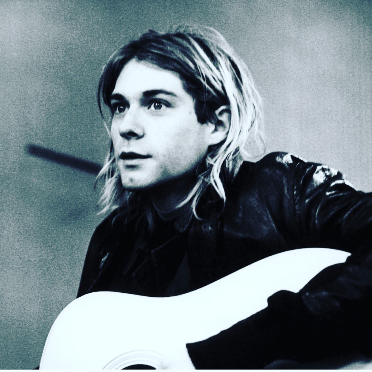 HAPPY BDAY KUCOBAIN!  