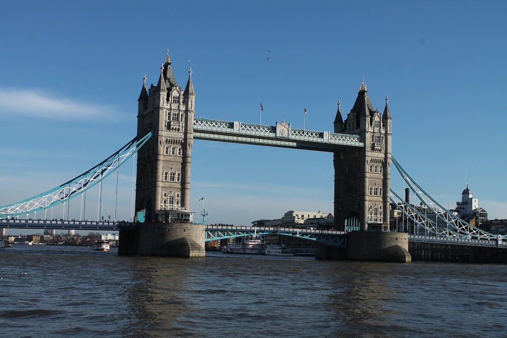 LanguageAdvance's tweet image. The Tower Bridge is one of London&apos;s most beautiful and iconic bridges... The perfect way to witness panoramic views of London life!
#languageadvance #culturalimmersion #culturalexchange #tesol #english #wanderlust #schooltravel #schoolgroup #london #towerbridge #visitlondon #UK