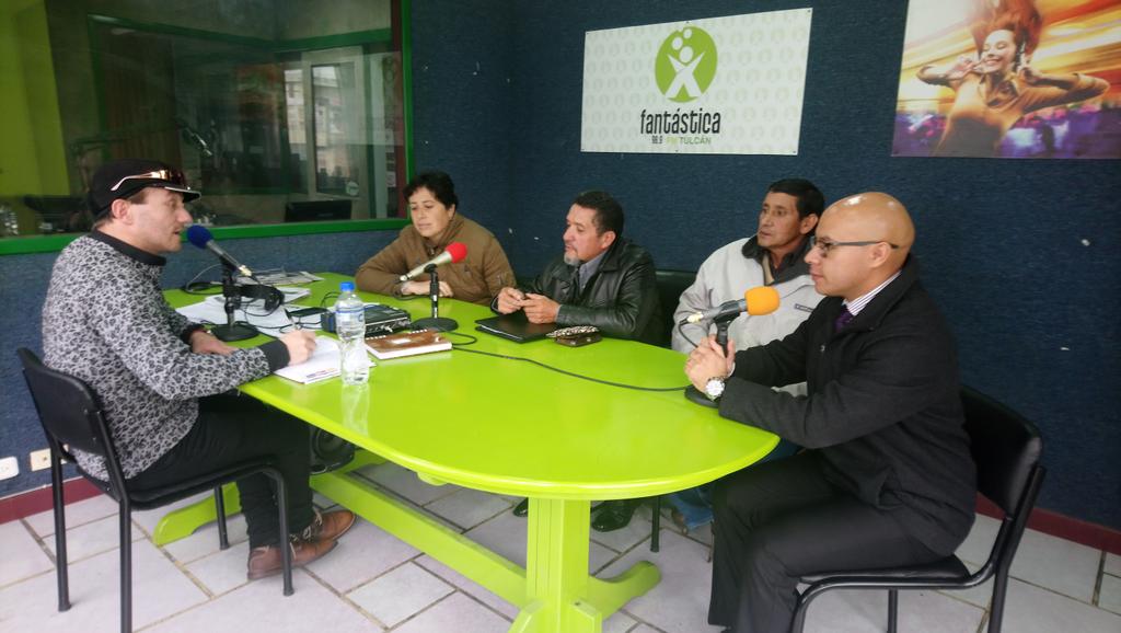 ParticipaCarchi's tweet photo. Veeduría Ciudadana que vigiló proceso de alcantarillado sanitario de la ciudad de Bolívar #Carchi dan a conocer resultados de su informe. Aportando a la transparencia del proceso y canalizando a la fiscalización correspondiente. https://t.co/XDW2SmXWHg