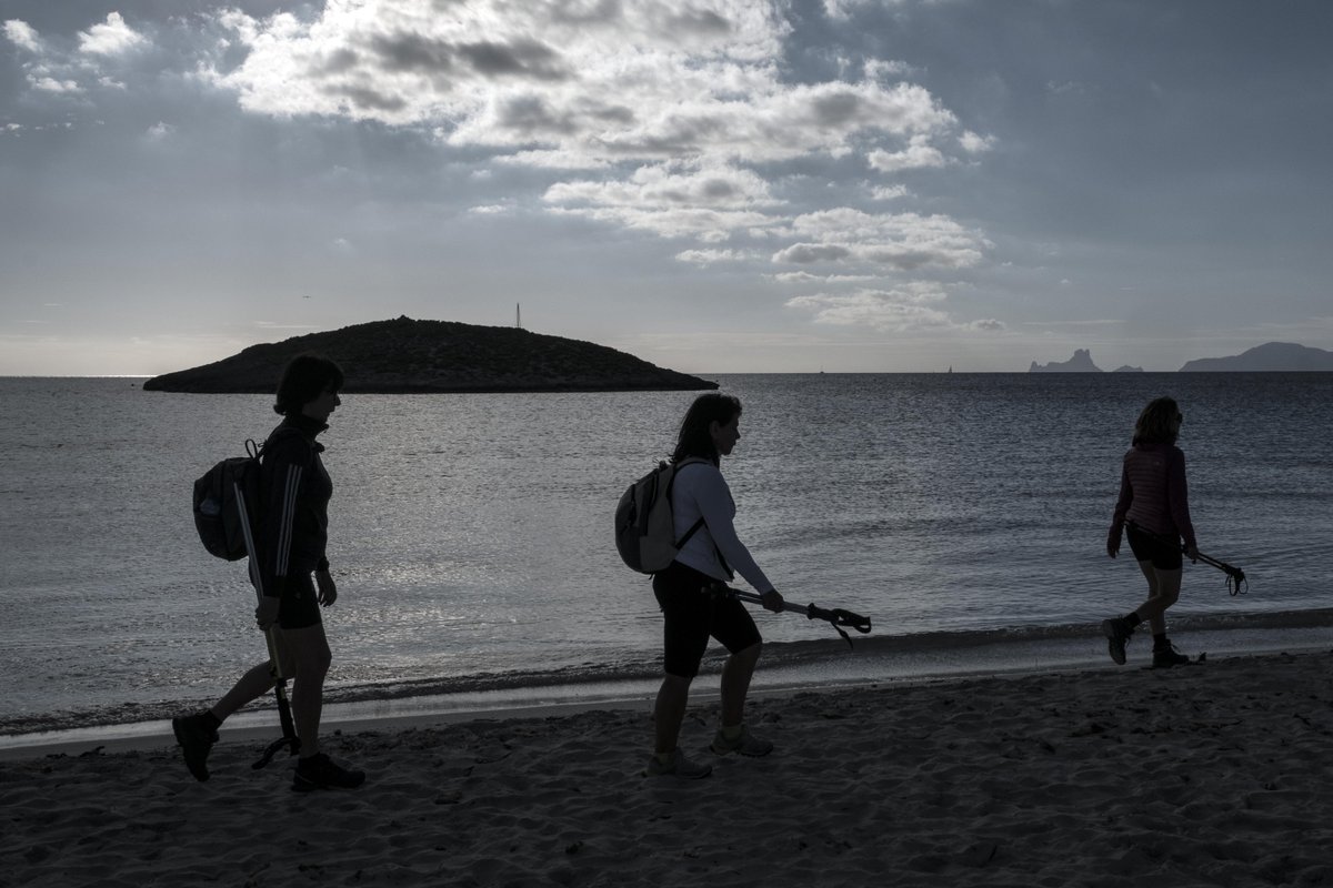 ARA_fotografia's tweet photo. Encara no has participat al nostre concurs a INSTAGRAM? Et convidem gràtis al festival Formentera Fotogràfica! #ARAFF2018 https://t.co/WtQTXfkj61 @formenterafotog @consellinsular @ARAbalears #fotografia #concursos #PhotoContest https://t.co/L2sSWcv0UC