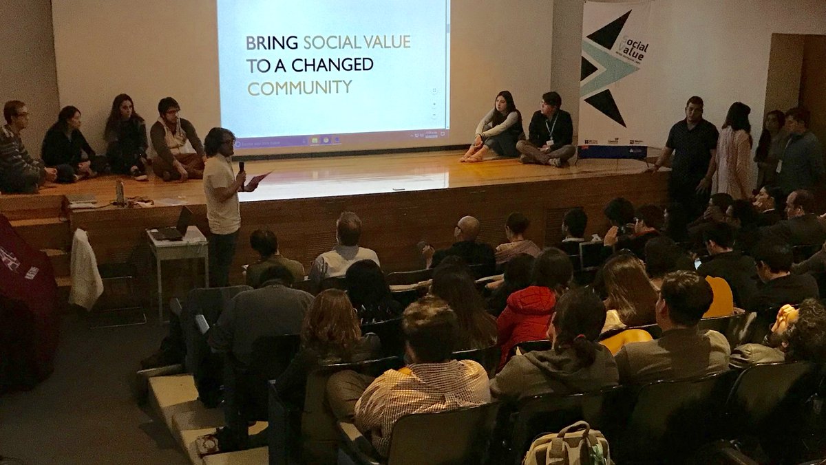 GMatouskova's tweet photo. All groups were excellent! The judges selected the work presented and acted by @LaSalleUniv students who focussed on La Condesa area proposing an interchangeable community hub as the winner #urbandesign #socvalue #socent. congratulations!!!! @mxbritish @NewtonFund https://t.co/kjD4G6nMVa