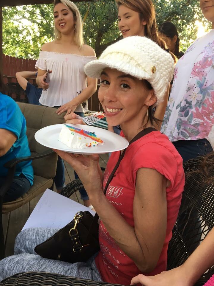 BrandonCaine_'s tweet photo. My Tia Michelle lost her battle to cancer today, but let me just say she gave cancer a FIGHT. 
My Tia was always full of laughter and joy and could brighten up a room the moment she walked in. I know she’s in a better place now, I will see you soon Michelle ❤️ #michellestrong https://t.co/OUDmFOBqAs