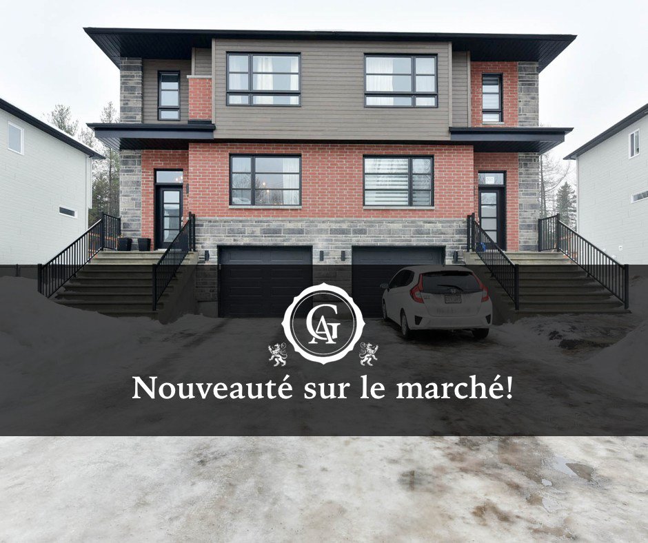 CloutierImmo2's tweet photo. WOW WOW WOW!!!

Nouveauté à #Mascouche dans le nouveau quartier des Jardins du Coteau!! 

Simplement magnifique 😍😍😍

#GroupeAvantage #Jumelé #AVendre https://t.co/1WYfTTNOA6