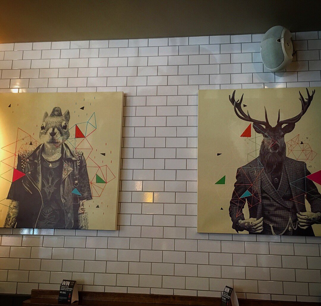 LittleCityFox's tweet photo. At The Woods today for Janet’s leaving lunch ✨ It’s close to my office and the train station so is really handy for drinks, dinner or lunch. Staff are lovely 💕 my halloumi burger was amazing 👌🏼 plus it’s definitely worth a visit for cocktails 🍸 love the artwork https://t.co/QlCgQGJBGw