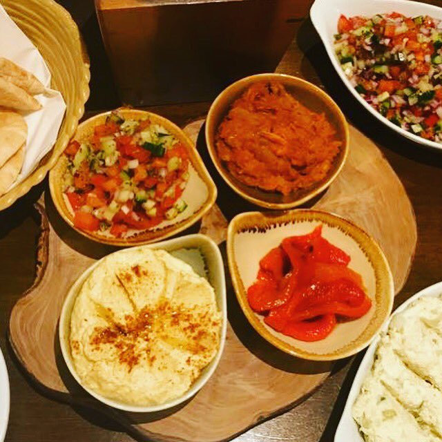 Banu_Colonnade's tweet photo. Love your “petit four” 😋 #healthystarters #vegetarianfood #hummus #bread #veggies #yummy #yum #foodie #foodbloggers #londonbites #londonfood #instafood #instagood #tgif #maidavale #indulge #thecolonnadehotel #вкусное #vegan #eatrealfood #EatClean #food #Persian #travelblogger https://t.co/VMKqbFzrUe