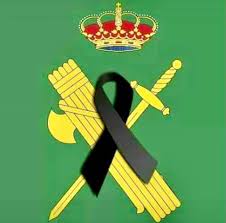guardiacivil's tweet photo. Queremos enviar un abrazo dolorido a los familiares, compañeros y amigos de Inocencio, @ertzaintzaEJGV fallecido mientras protegía a sus conciudadanos de la sinrazón de los violentos

Duerme en paz, Hermano

https://t.co/pu0KDlujVn https://t.co/agXVzxQ8Mn