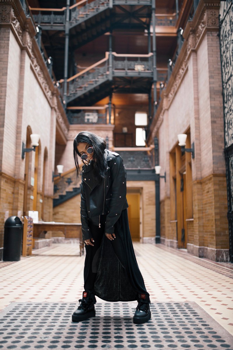 justjtaylor's tweet photo. @dominaemusic for COSIGN MAG โข shot by: @justjtaylor x creative direction: @bryjones_ of @riotjonesmgmt x shades: @cetihwnayr โข head over to https://t.co/L9lLHDHKXA + read the latest addition to the #1000Cosigns campaign | #91 of 1k
https://t.co/QoVpoXWP3C https://t.co/RCMv8ovTJY