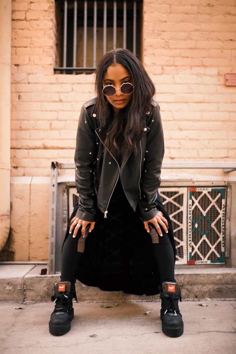 justjtaylor's tweet photo. @dominaemusic for COSIGN MAG โข shot by: @justjtaylor x creative direction: @bryjones_ of @riotjonesmgmt x shades: @cetihwnayr โข head over to https://t.co/L9lLHDHKXA + read the latest addition to the #1000Cosigns campaign | #91 of 1k
https://t.co/QoVpoXWP3C https://t.co/RCMv8ovTJY