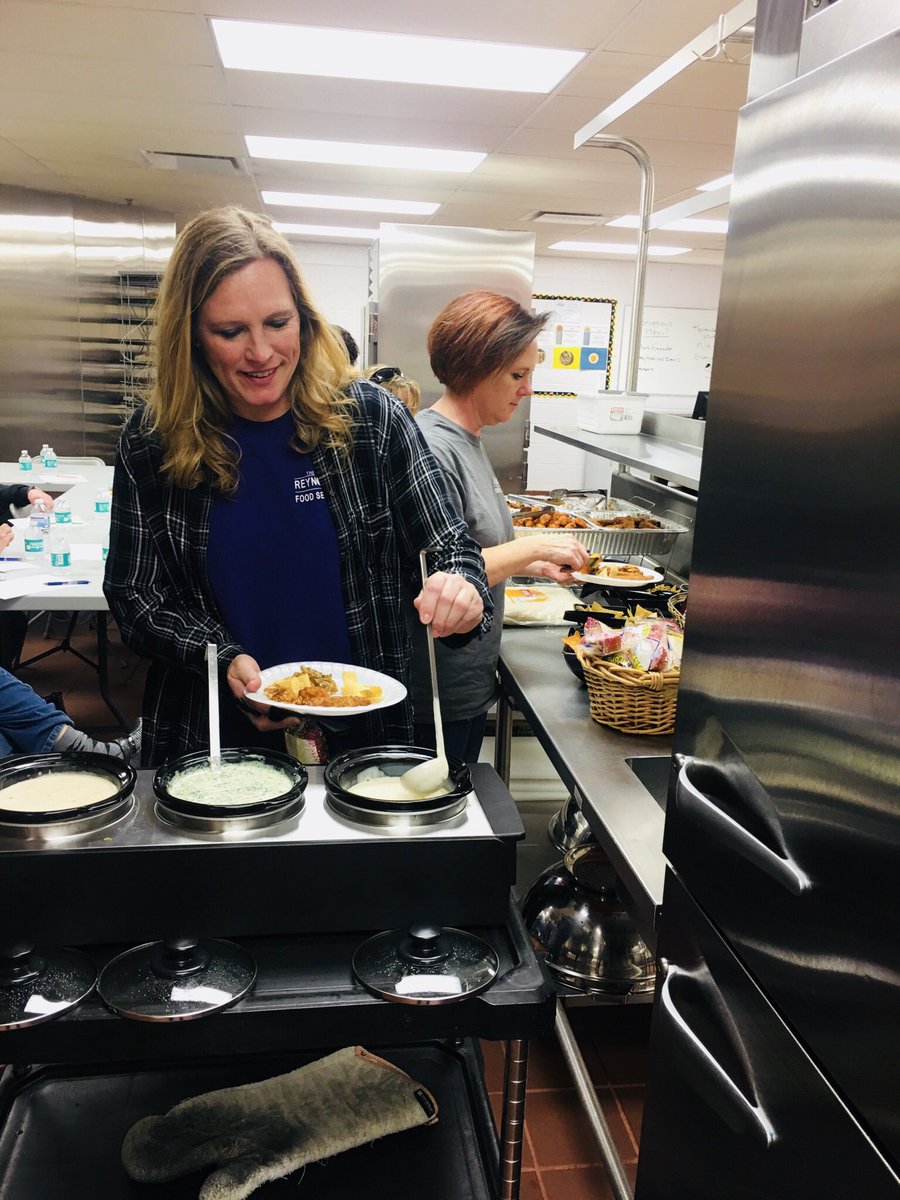 ReynFoodService's tweet photo. We serve brands you and your kids love!  This month’s head cook meeting started with a taste test of the newest @Tysonbrand. #schoollunch #reynproud https://t.co/xUK8CF43oe