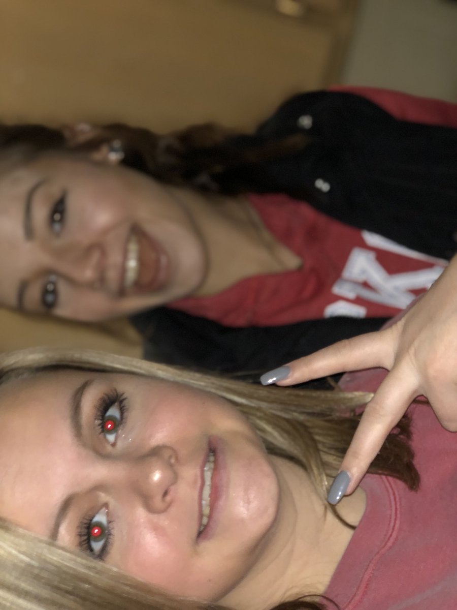 mhowell174's tweet photo. happy birthday morgs!!! I <3 you!!!!❤️❤️❤️ #mrrush https://t.co/aPd88yppZG