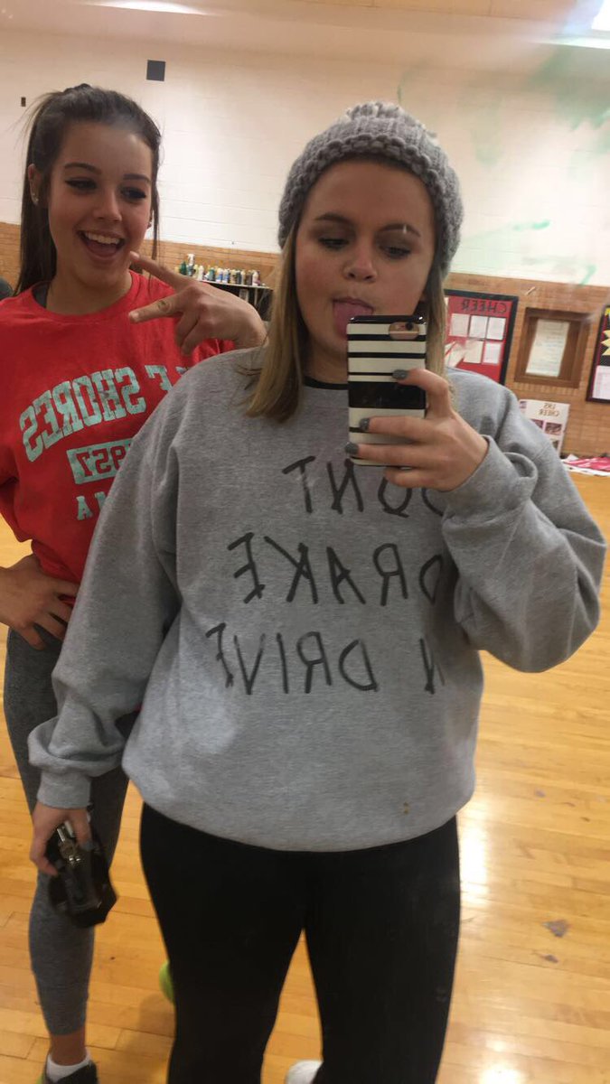 mhowell174's tweet photo. happy birthday morgs!!! I <3 you!!!!❤️❤️❤️ #mrrush https://t.co/aPd88yppZG