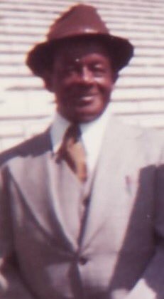 To start my NASCAR  #BlackHistoryMonth   thread I'll talk about a man that has been overshadowed. The first African American to compete in a NASCAR National Series event, Elias Bowie (1914-2005) His first and only start was in 1955 at Bay Meadows Speedway he finished 28th