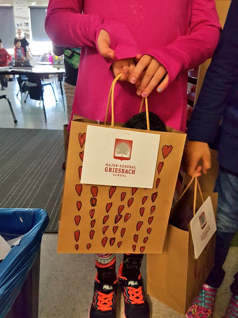 CityHallSchool's tweet photo. They met the @HopeMission team in Jan. &amp; went back to their community to collect donations &amp; create these #BagsOfLove. Thanks @GriesbachSchool for reminding us that #LittleThingsCanMakeABigDifference. https://t.co/gzg2qIUDAP