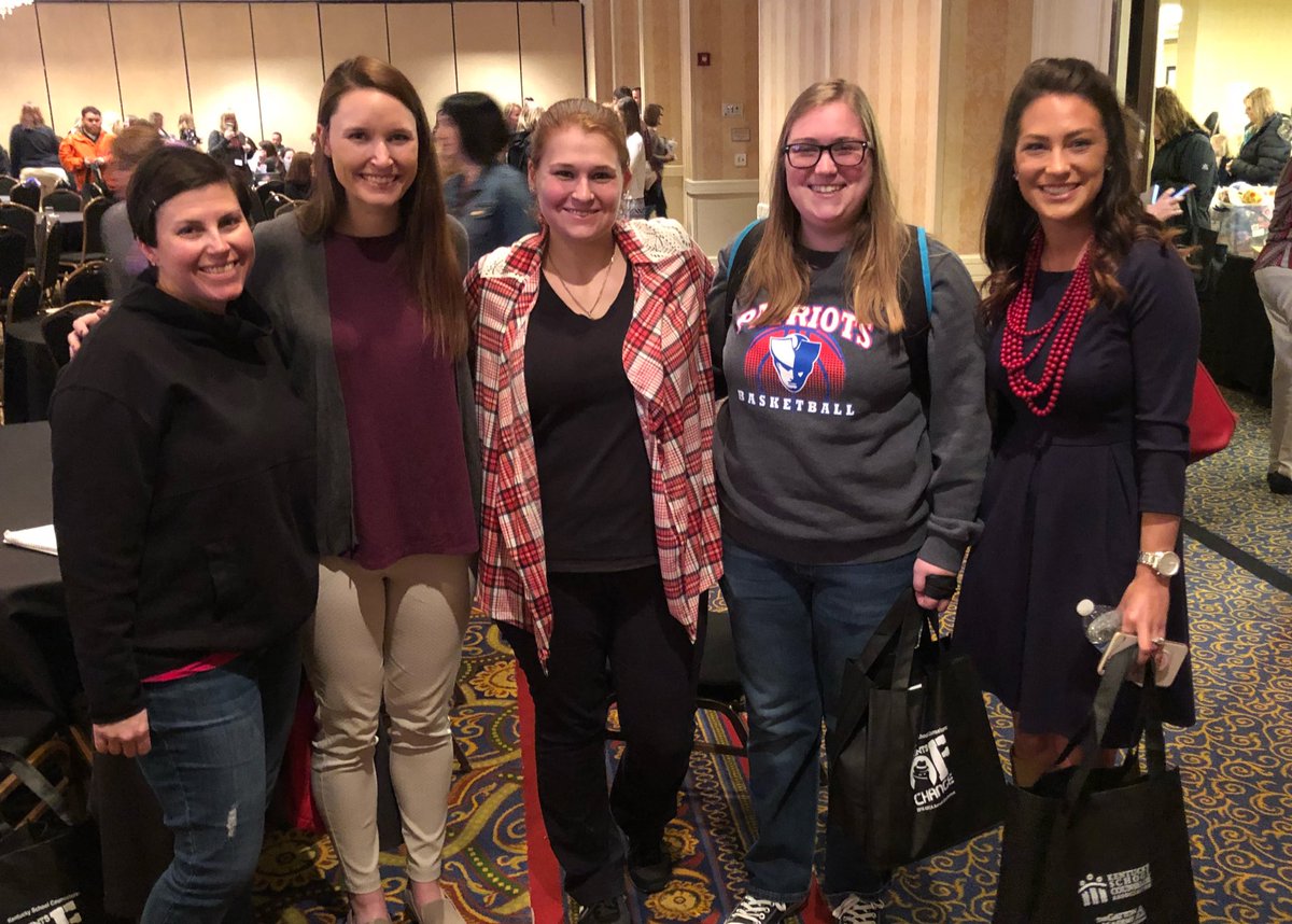 MsStevenson27's tweet photo. Being a Counseling Intern offers myself, and my peers excellent opportunities for extending our learning! We had a wonderful day at the @KentuckySCA Conference today! #KSCA18 https://t.co/Tn0aGm6bzm