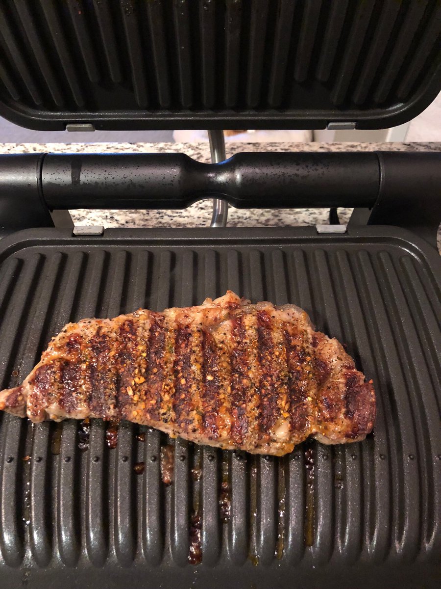 MeatSauce1's tweet photo. The T-Fal optigrill makes another lit ass meal. (Dinner for one is an easy reservation) https://t.co/avfqVVU0n7