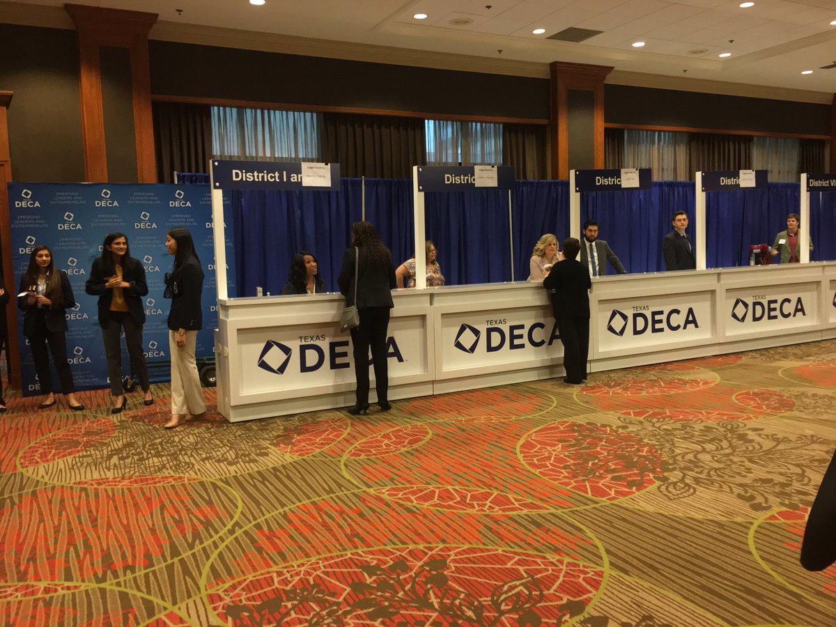 SGP_DECA's tweet photo. Day 1 of competition! 🔷 #texasdeca #limitless https://t.co/sSsxKV3F1W