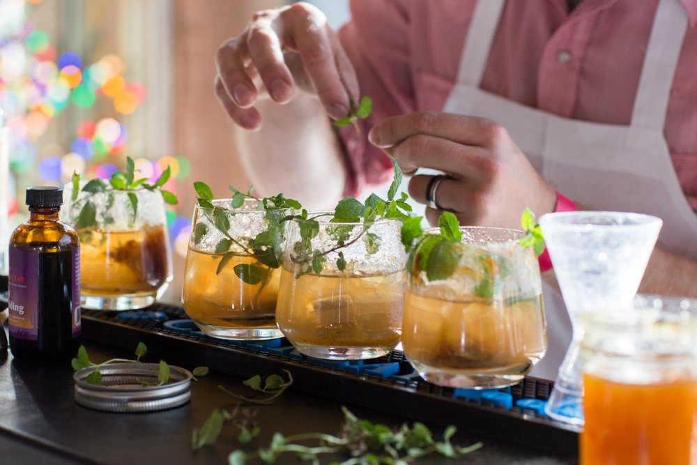 LocalFirstAZ's tweet photo. Be part of the #DevourAZSpirit 🍸 action this Sunday at @DeSotoMKT for the annual #DevourPhoenix bartending competition! Most other #DevourWeek tickets are sold out, get your tickets today: https://t.co/GzC6S0ShKT https://t.co/eOLqFeTeWY