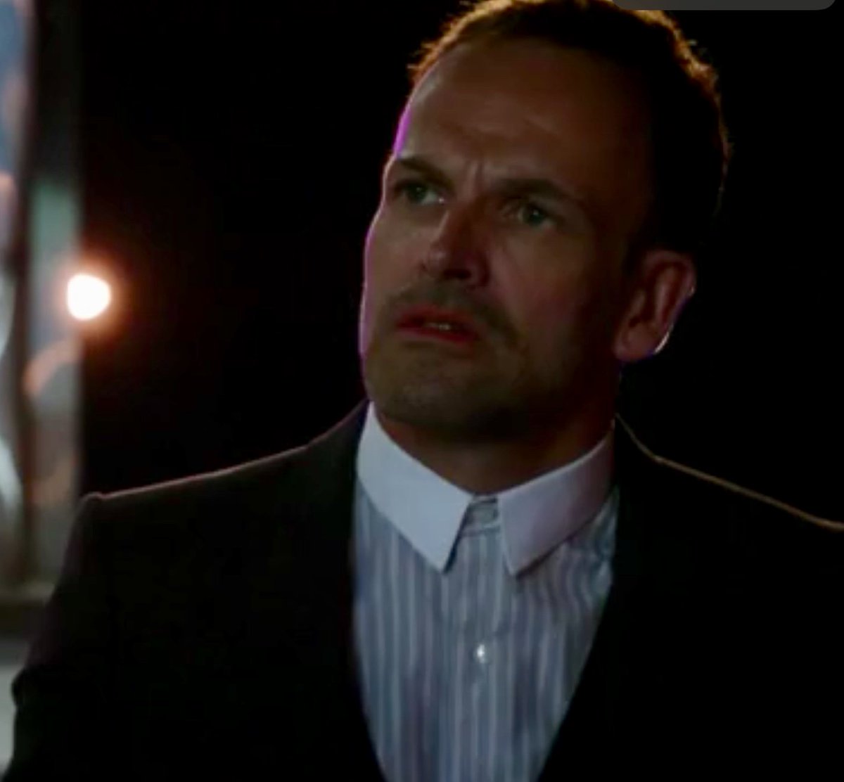 shvesta's tweet photo. Ending week with #Elementary #RenderTheSeizeHer penned by #JasonTracey.
*What are your intentions toward the Captain? Is he aware you’re going broke?* Everything is Sherlock’s business. #SherlockTheMatchmaker
He gave Capt. Gregson whiplash! 🙀 https://t.co/7MdxZKMC32