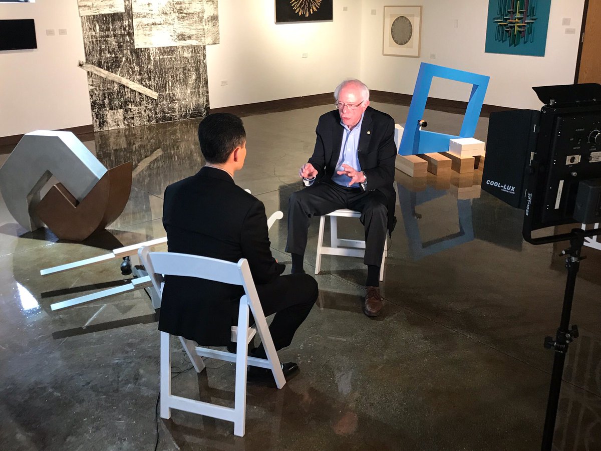 EnriqueRod9's tweet photo. Interesting conversation today with senator @berniesanders about topics affecting our communities. #tvlife #daca #guncontrol #runforthewhitehouse Thank you @louenriquez for the pic! https://t.co/EK0lv0eOK0