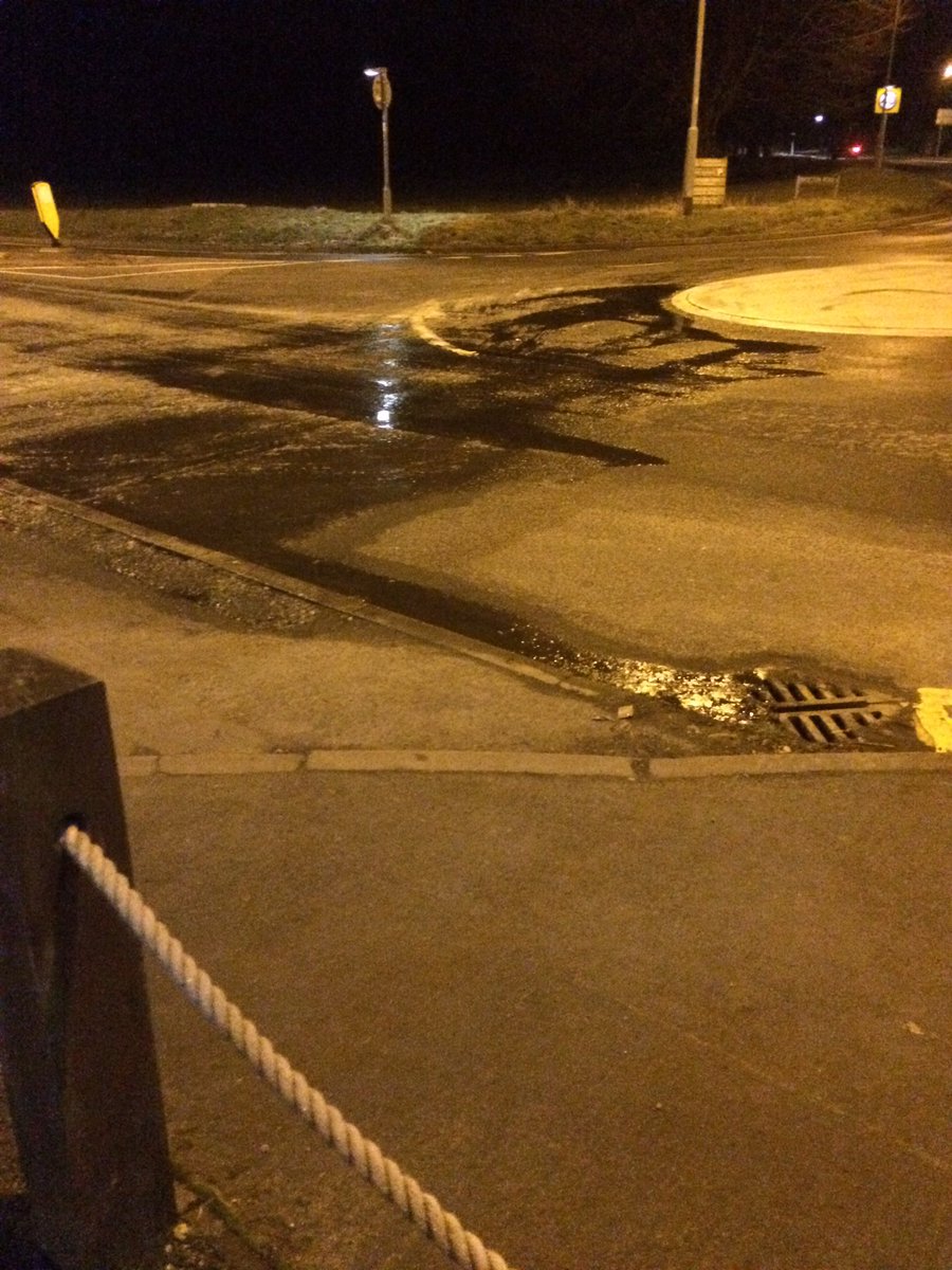 ImogenBentley11's tweet photo. @stwater Any news? The beast from the east will love this several month long leak! https://t.co/WfWbXukGcz