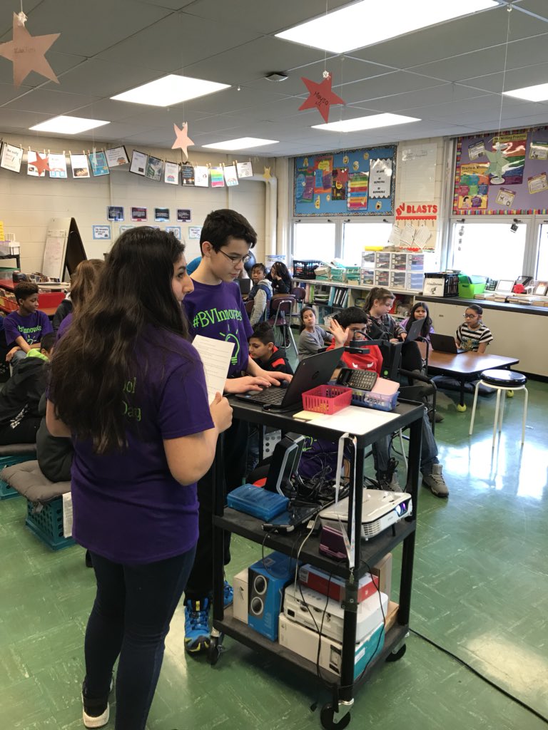 MsZemaitis's tweet photo. #BVInnovates was a huge success - the 6th graders were terrific teachers to the KG-5th graders, what a great experience for all involved #isdfutureready #D109pride #BVpride #googledrawings #googleslides https://t.co/j8BEJwMOVm